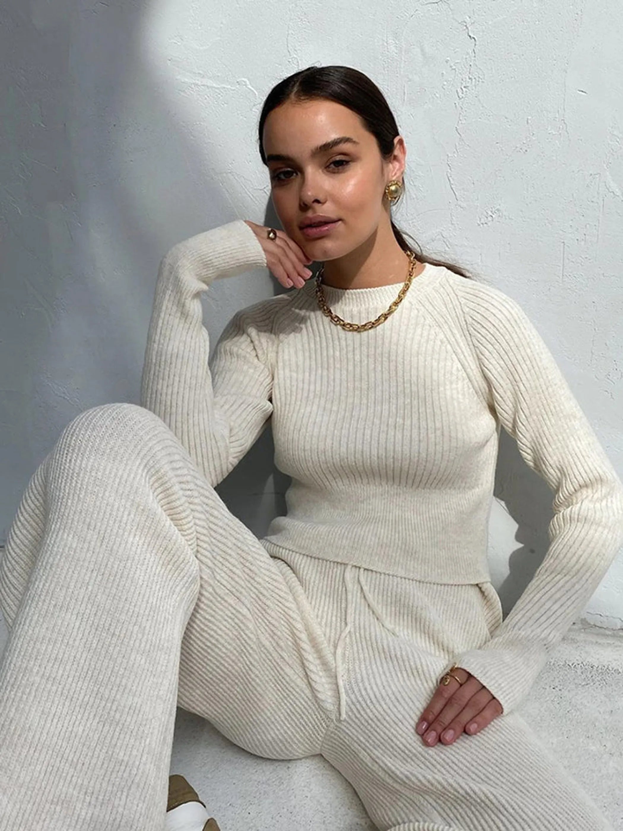 Knitted Round Neck Sleeve And Wide Leg Pants Set