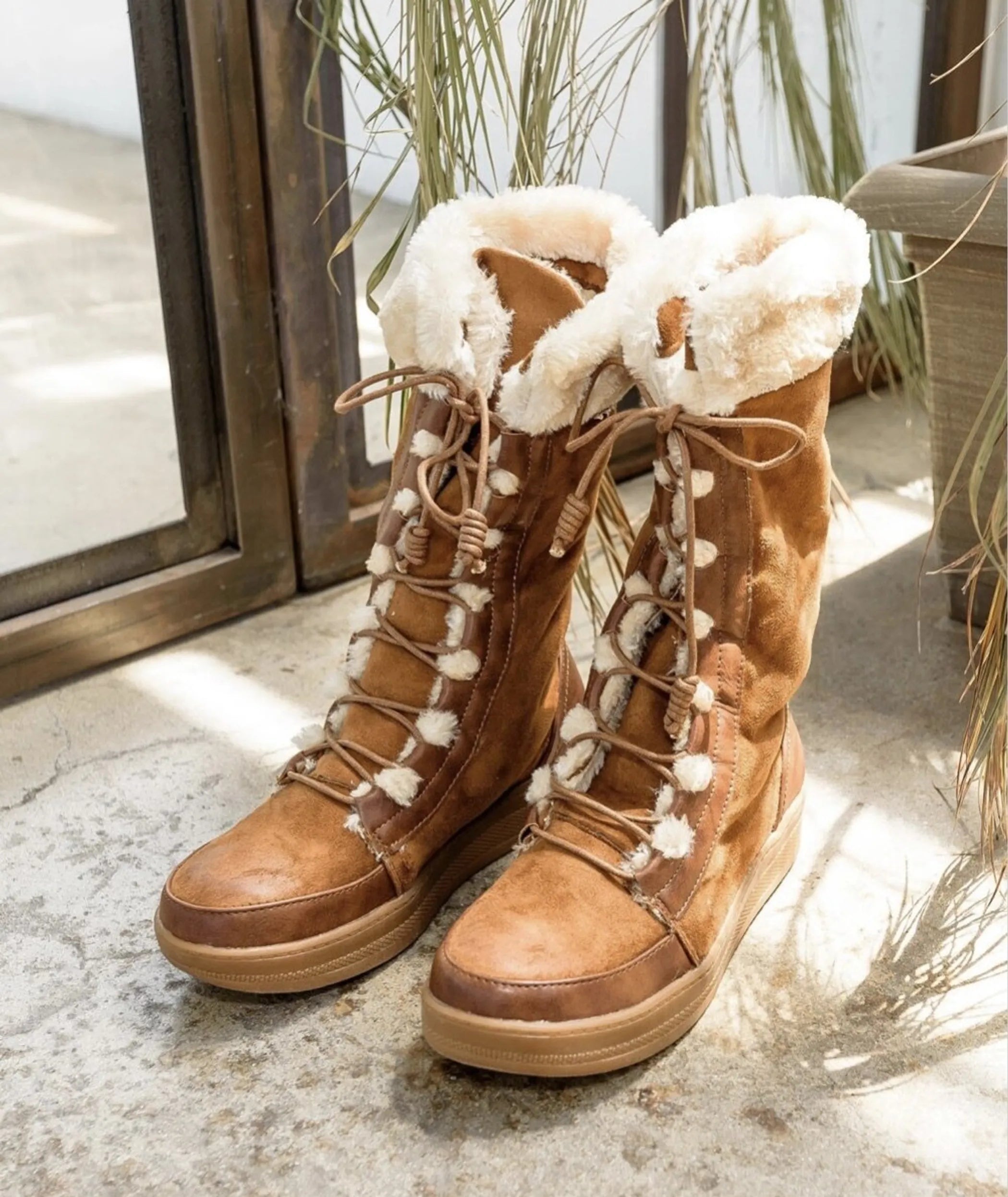 Marshmallow Faux Fur Top  Mid Caft Lace Up Winter Boots